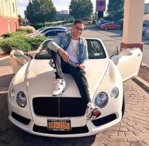 Lil Bibbly on his luxury car