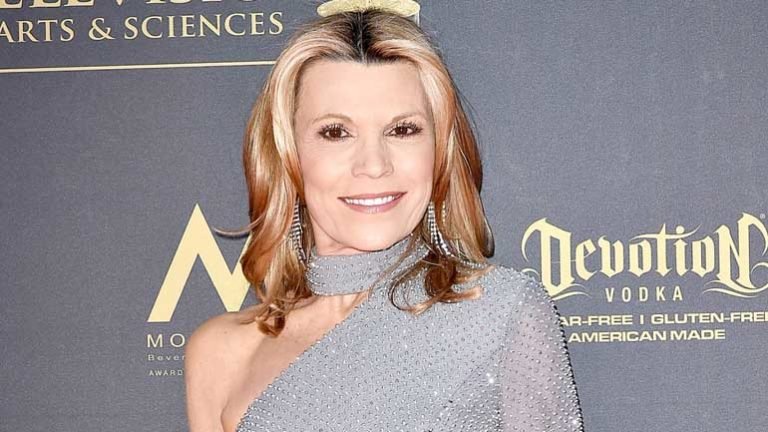 Vanna White Net Worth, Age, Married, Husband, Children, Family, House ...