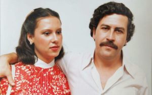 Image of Maria Victoria Henao with her husband Pablo Escobar