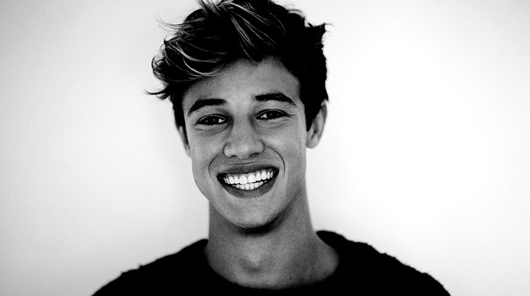 Image of Cameron Dallas net worth, relationship status, house and car, wiki bio