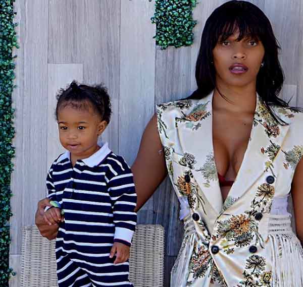 Image of Joseline Hernandez with her daughter Bonnie Bella