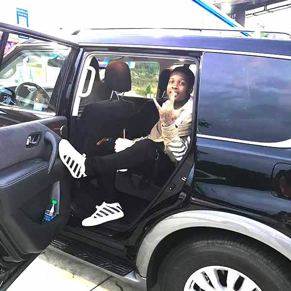 Image of Song writer, Lil Durk car