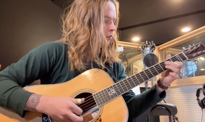 Billy Strings net worth and career earnings