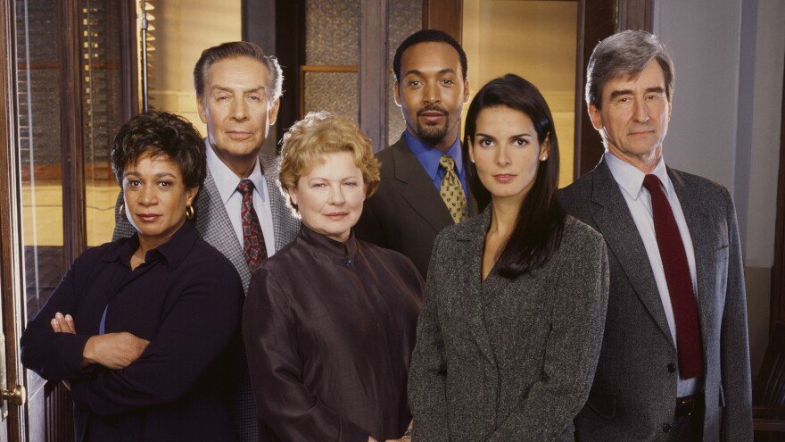 Dianne Wiest Television Series (Main Cast)