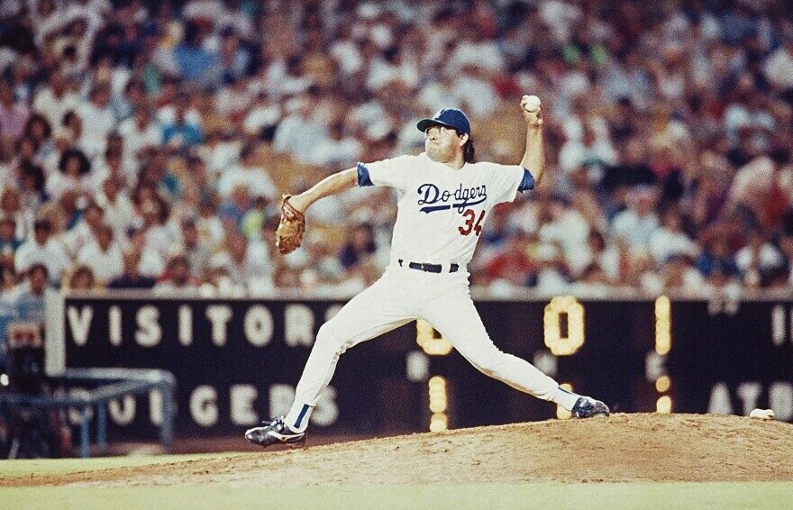 Fernando Valenzuela Broadcasting (Los Angeles Dodgers)